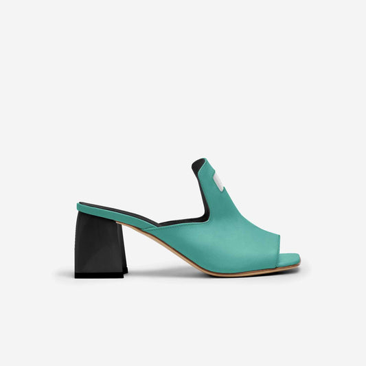 Plain luxe sandal